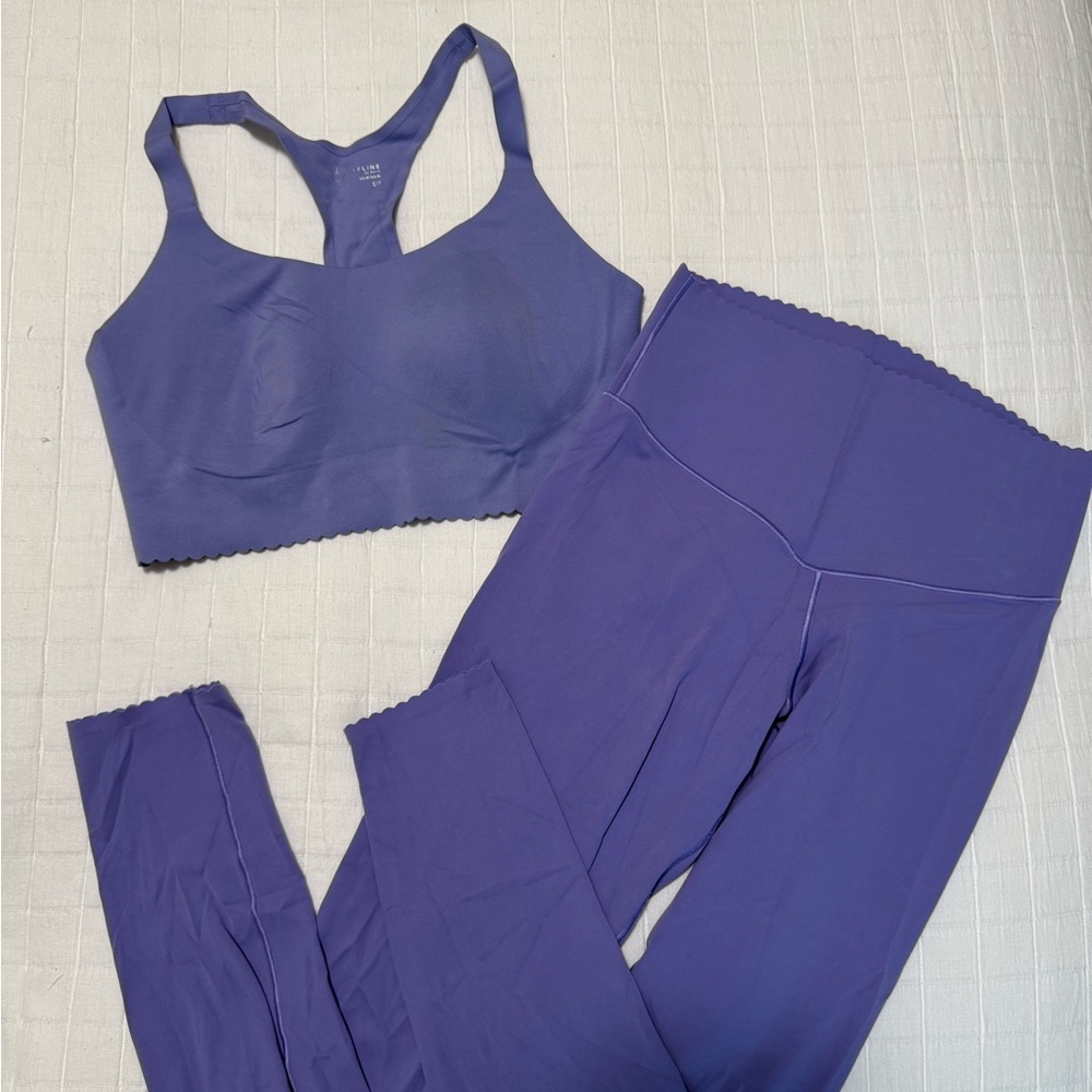 OFFLINE by aerie scalloped workout set